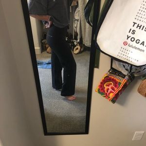 Lulu lemon wide leg pants (size 6)